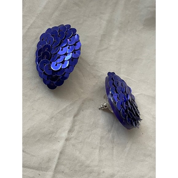 Vintage 80s Purplish-Blue Sequin Egg Shaped Earrings - Picture 4 of 8